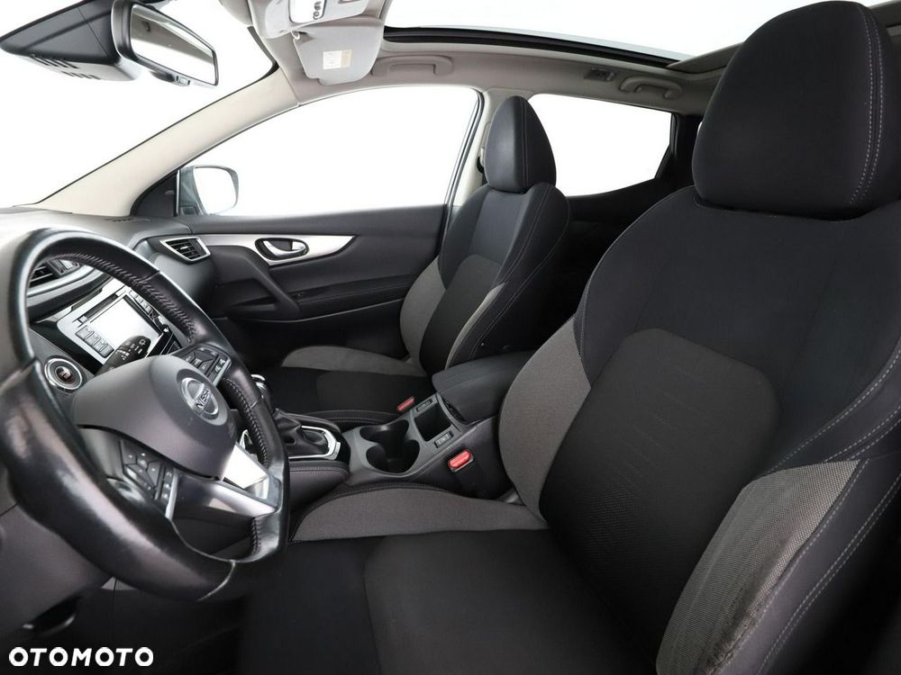 Nissan Qashqai 1.2 DIG-T N-Connecta Xtronic - 14