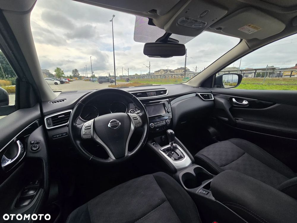 Nissan Qashqai 1.2 DIG-T Xtronic TEKNA - 17