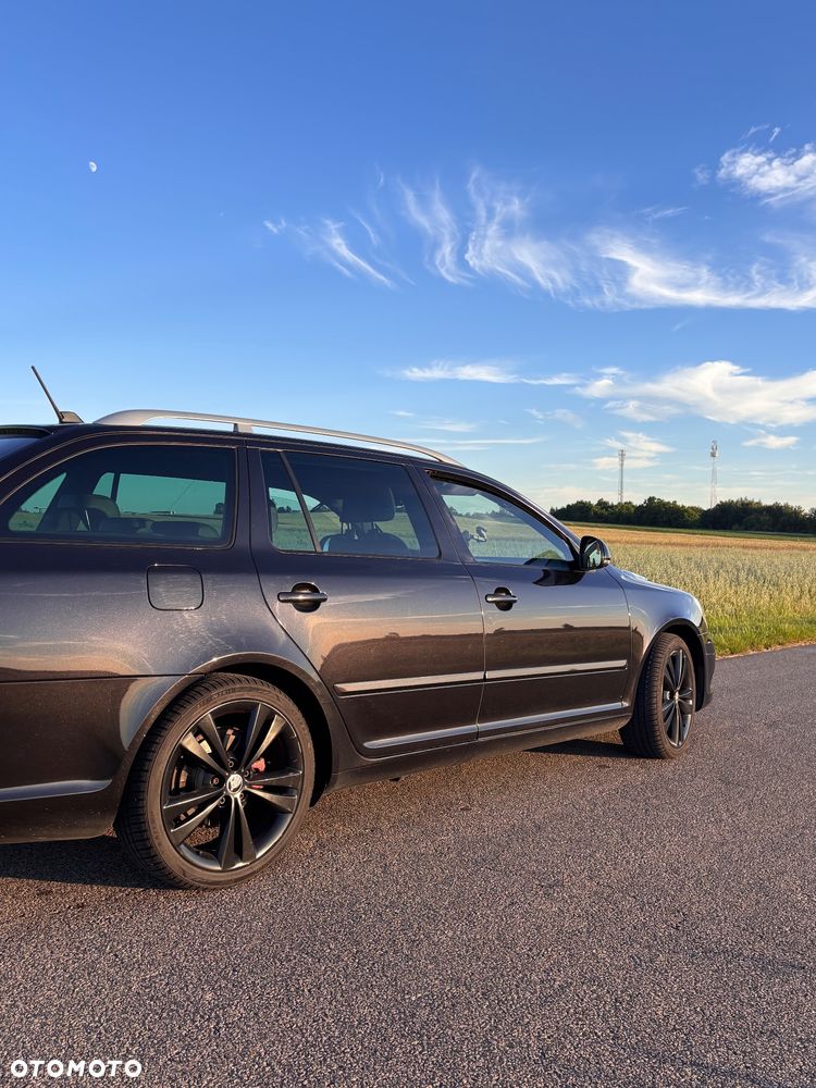 Skoda Octavia 2.0 TDI DPF RS DSG - 14