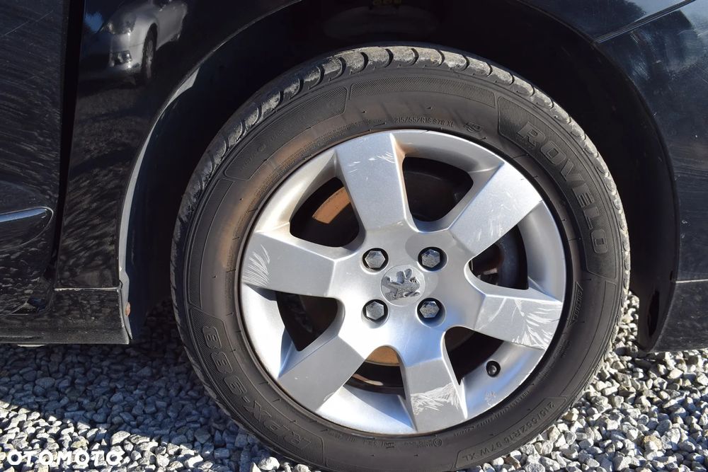 Peugeot 5008 2.0 BlueHDi Active - 25