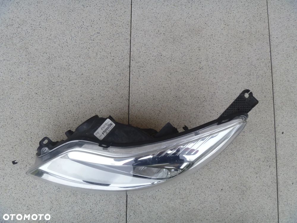 FORD FOCUS MK3 LAMPA PRAWA CIEMNA ORYGINAŁ BM51-13W029-CK EUROPA - 11