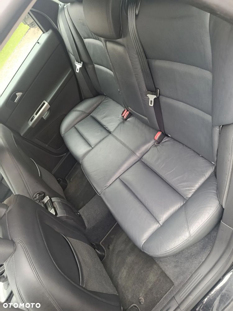 Volvo V50 2.0 - 15