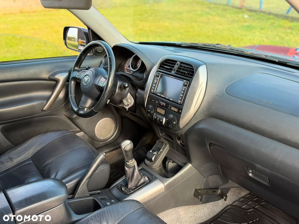 Toyota RAV4 2.0 D-4D Prestige - 14