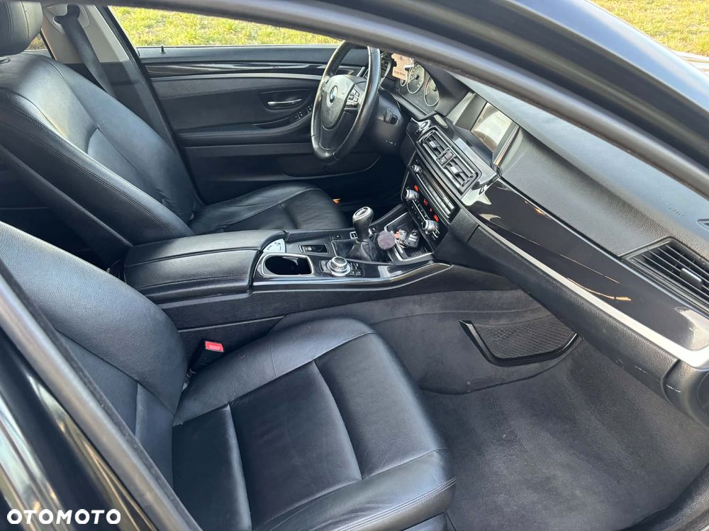 BMW Seria 5 520d - 7