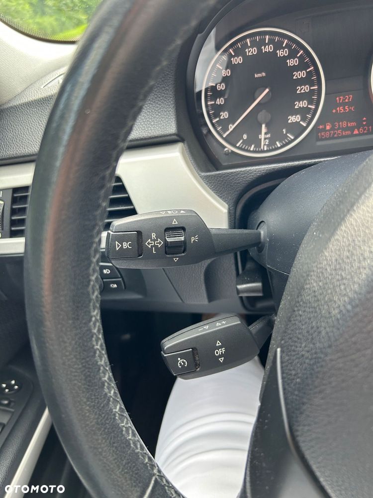 BMW Seria 3 318d - 13