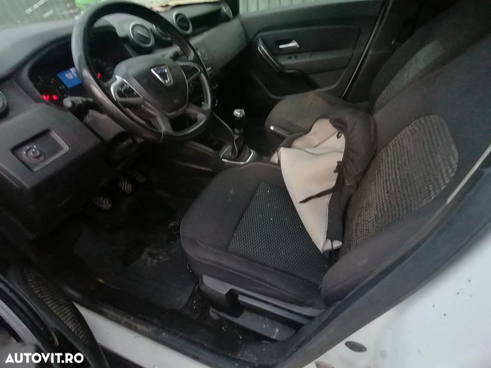 Dacia Duster dCi 110 FAP 4x4 Destination - 10