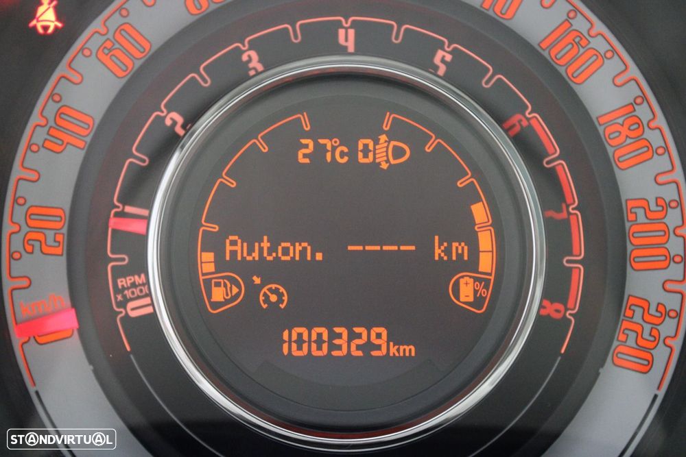 Fiat 500 1.0 Hybrid Lounge - 27