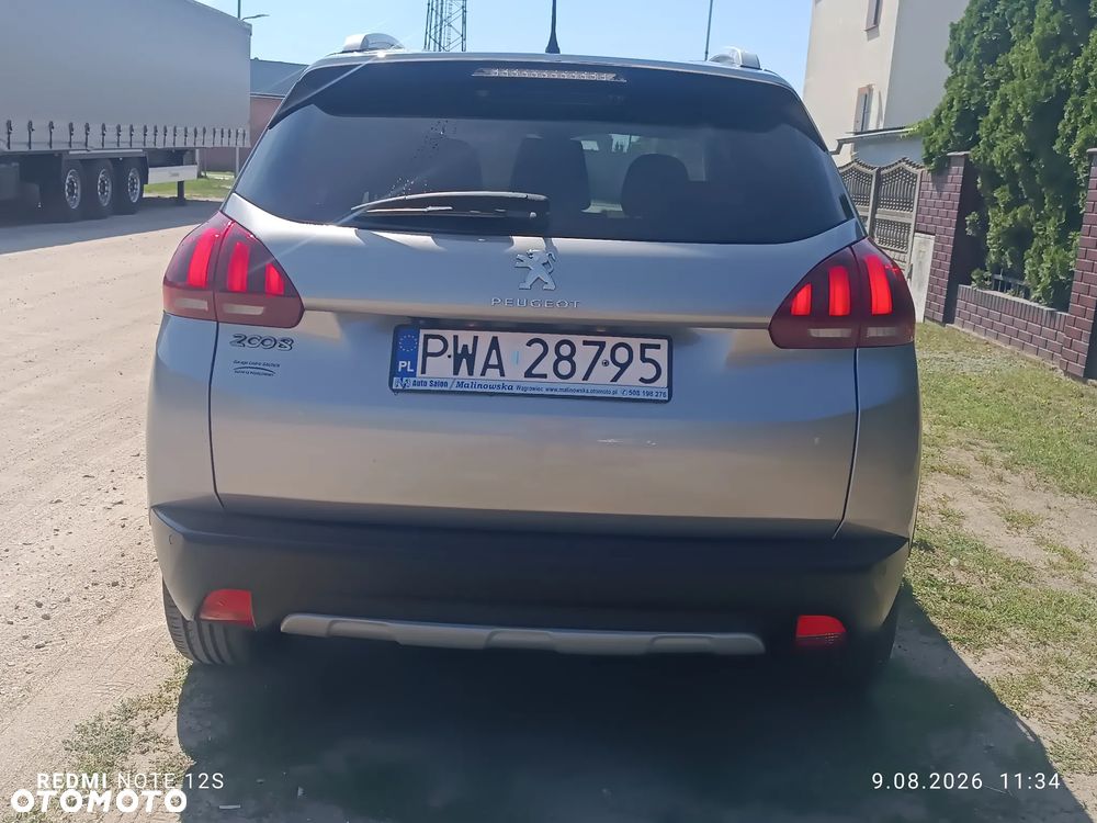 Peugeot 2008 1.5 BlueHDi Allure S&S - 10