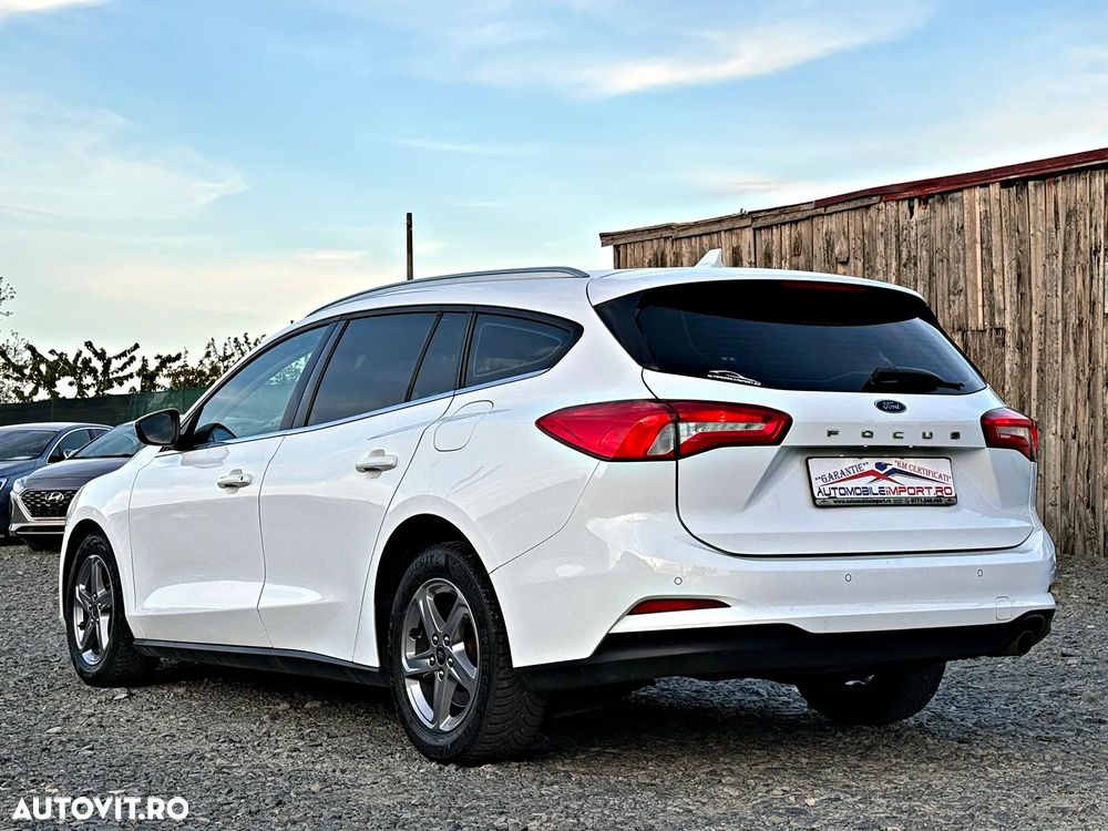 Ford Focus 1.5 EcoBlue Start-Stopp-System COOL&CONNECT DESIGN - 30