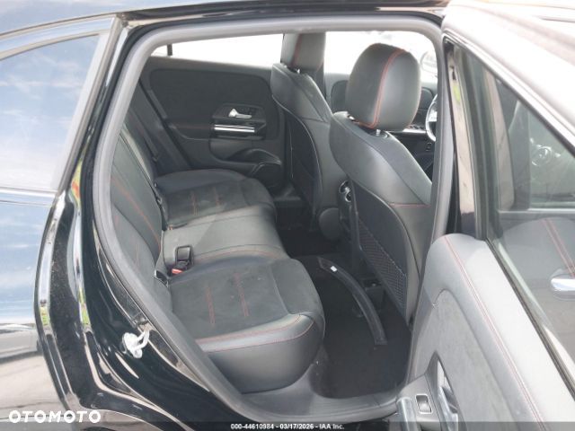 Mercedes-Benz GLA 250 4-Matic Progressive - 7