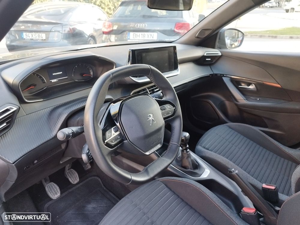 Peugeot 2008 1.2 PureTech Active - 8