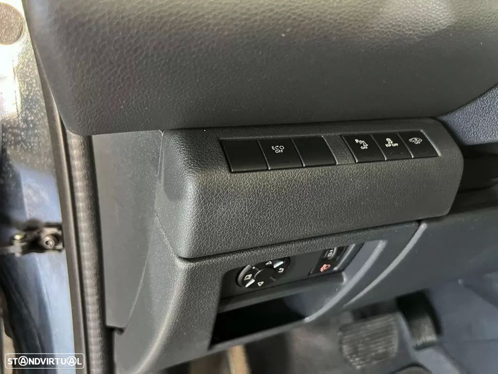 Peugeot 3008 2.0 HDi Hybrid4 - 19