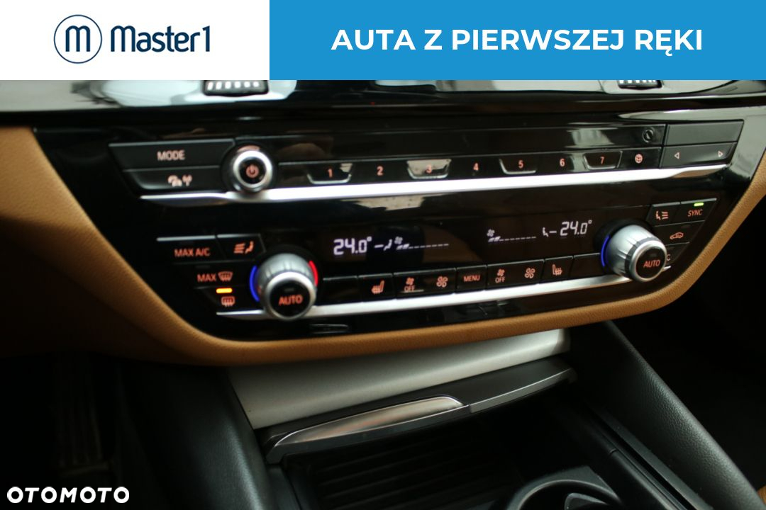 BMW Seria 5 520i mHEV - 19