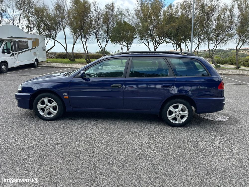 Toyota Avensis SW 2.0 D4D Sol EC+ABC - 4