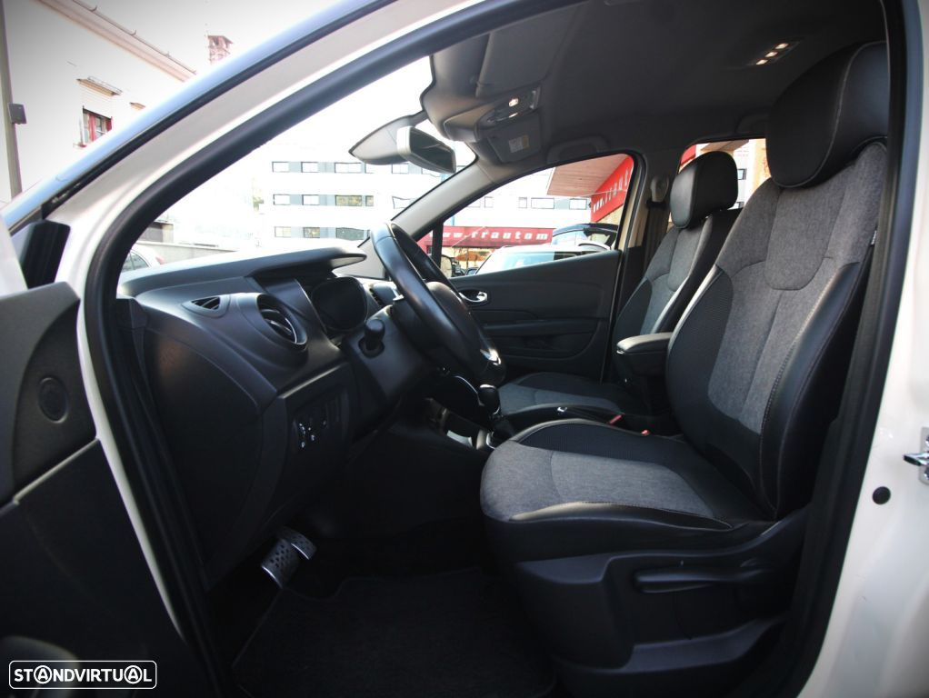 Renault Captur - 17