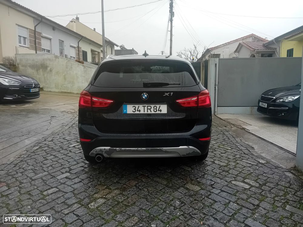 BMW X1 16 d sDrive Line Sport - 7
