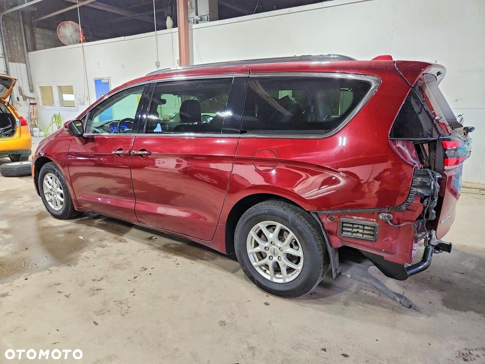 Chrysler Pacifica - 3