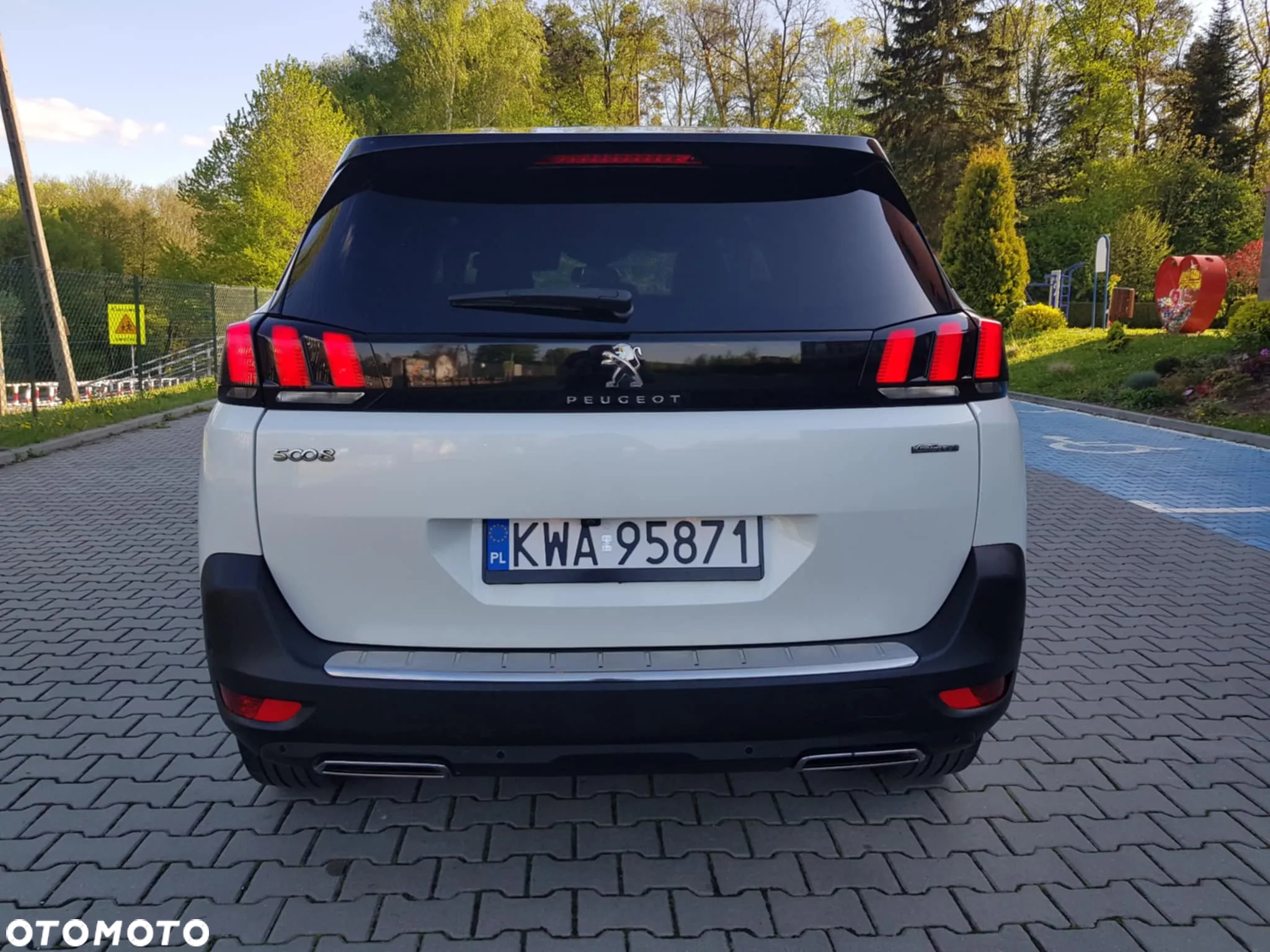 Peugeot 5008 - 7