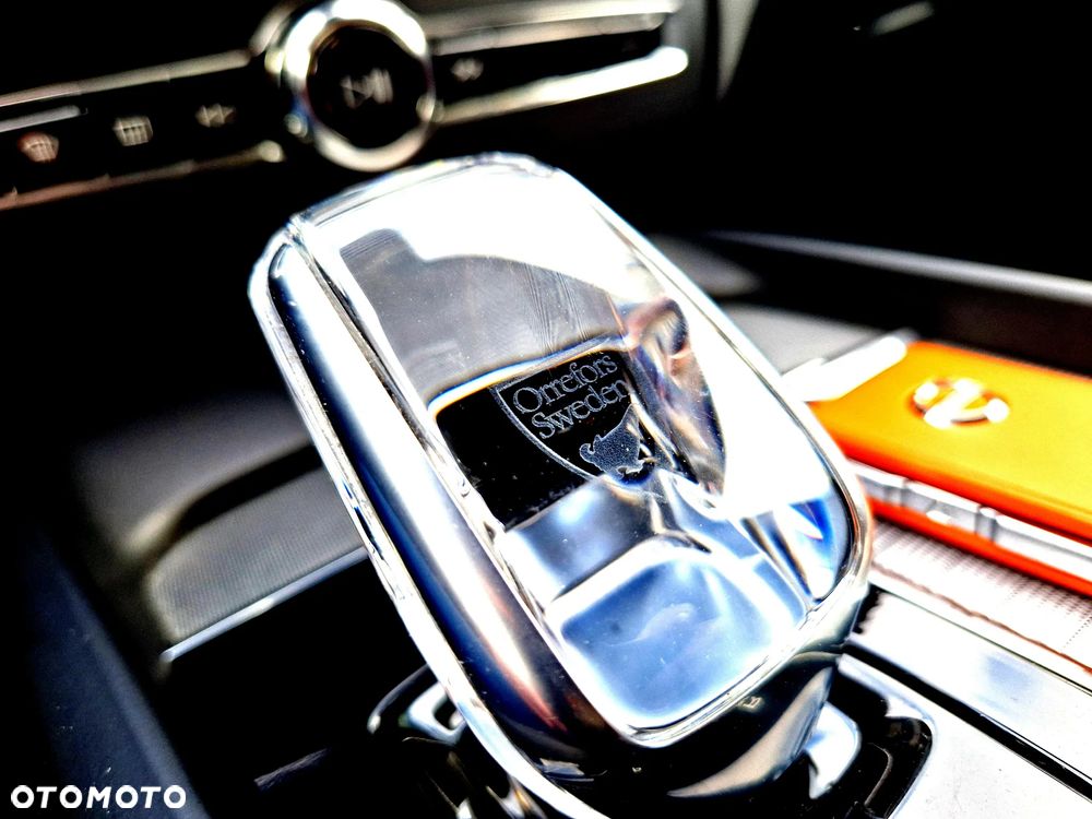 Volvo XC 60 T6 AWD Plug-In Hybrid Inscription Expression - 13