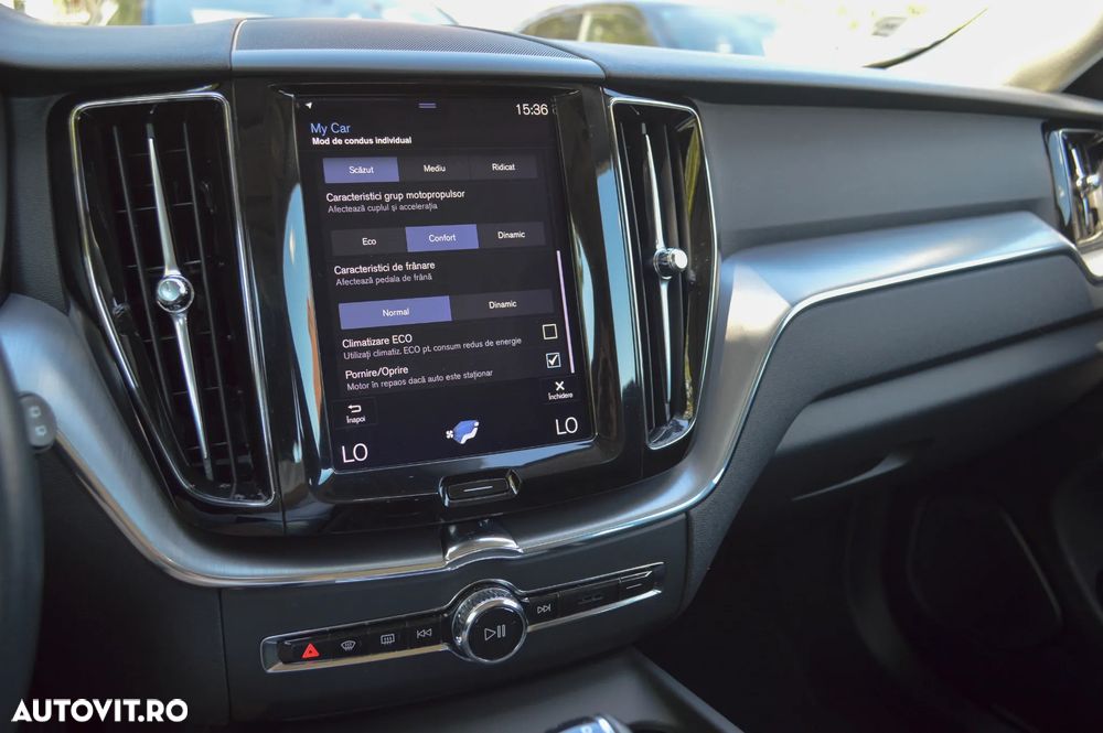 Volvo XC 60 D4 AWD Geartronic Momentum - 22