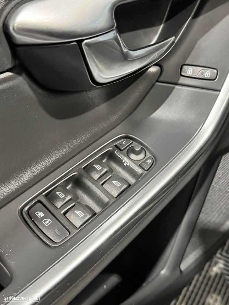 Volvo V60 - 28