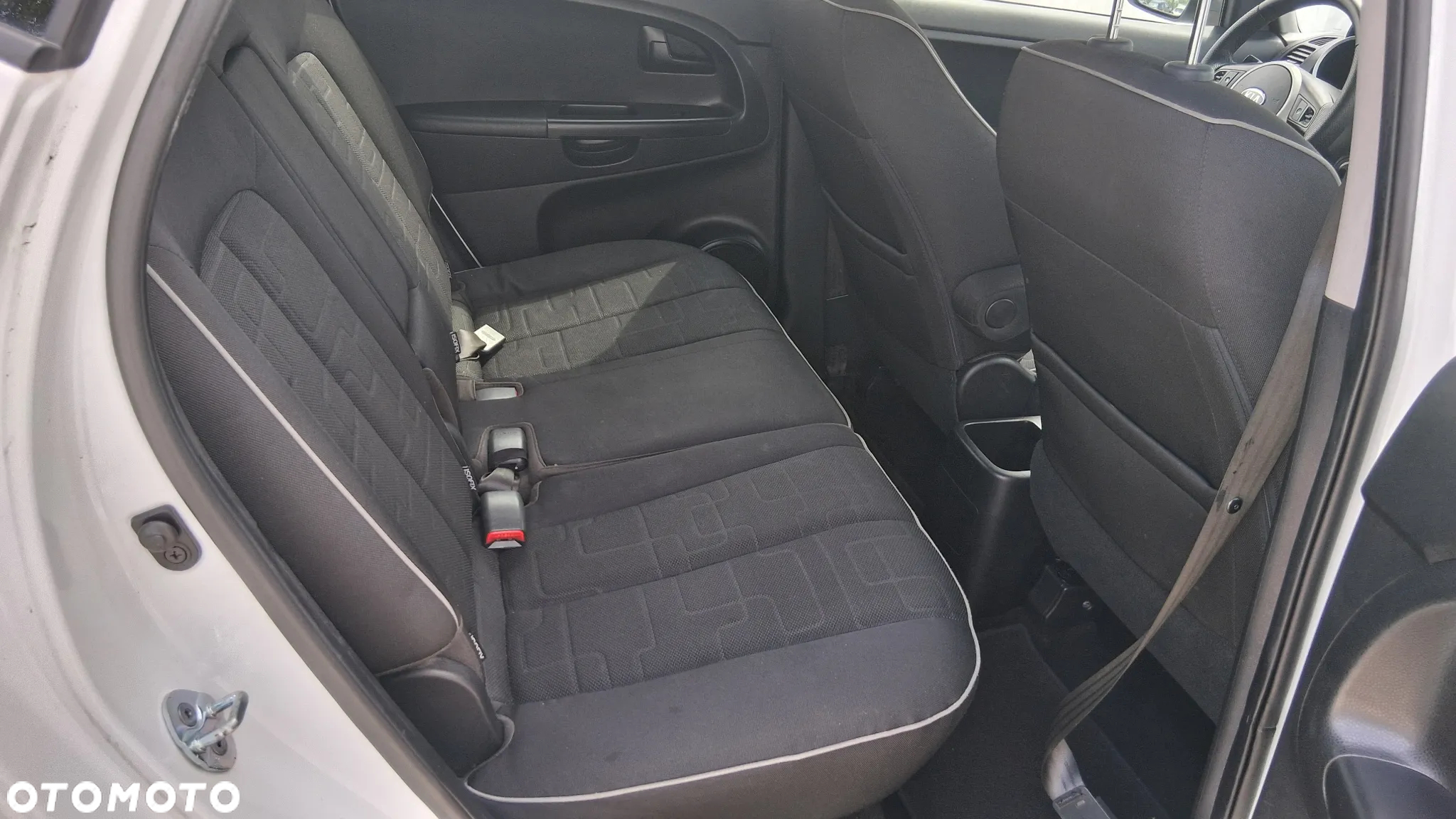 Kia Venga 1.4 CVVT Edition 7 - 18