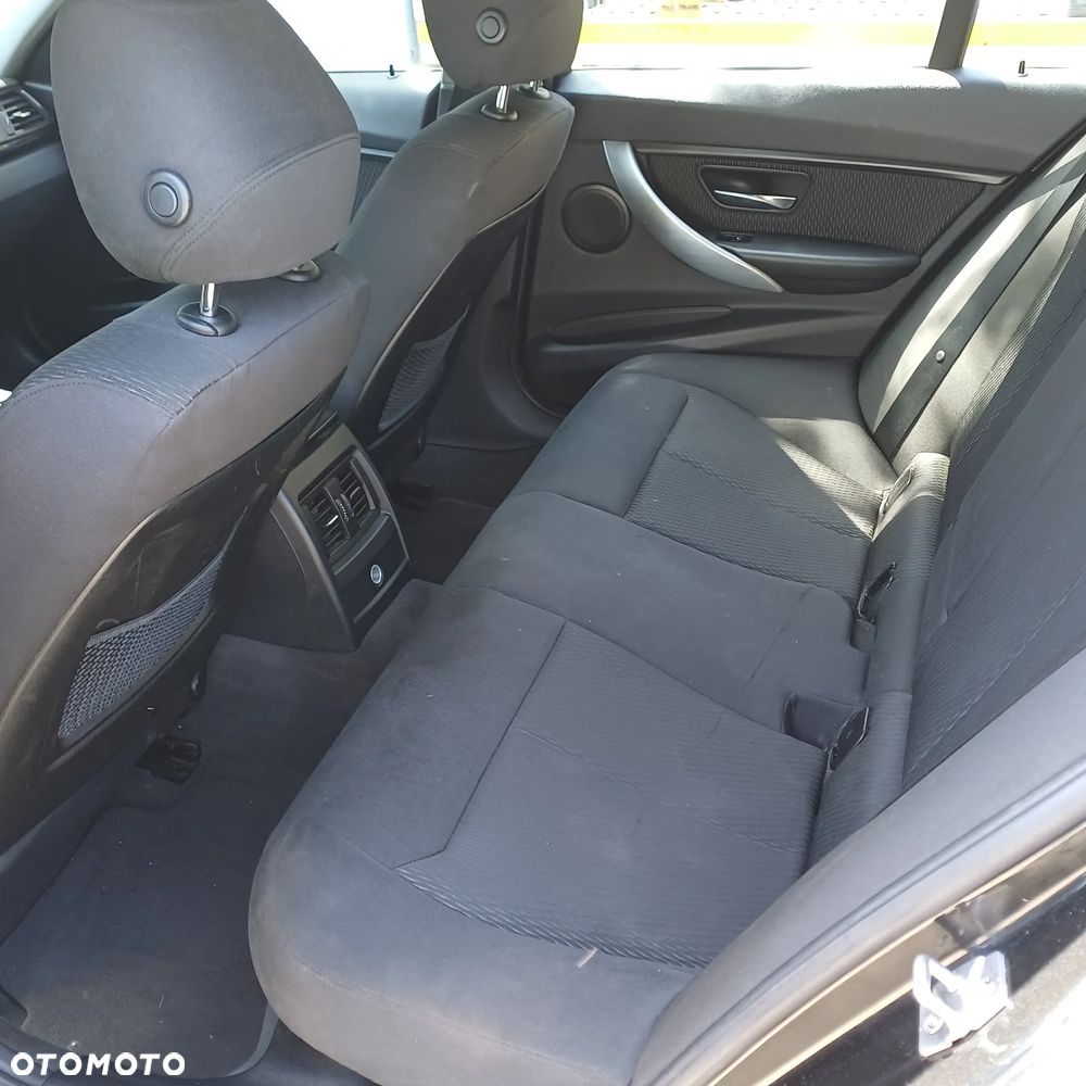 BMW Seria 3 316d Edition Luxury Line Purity - 16