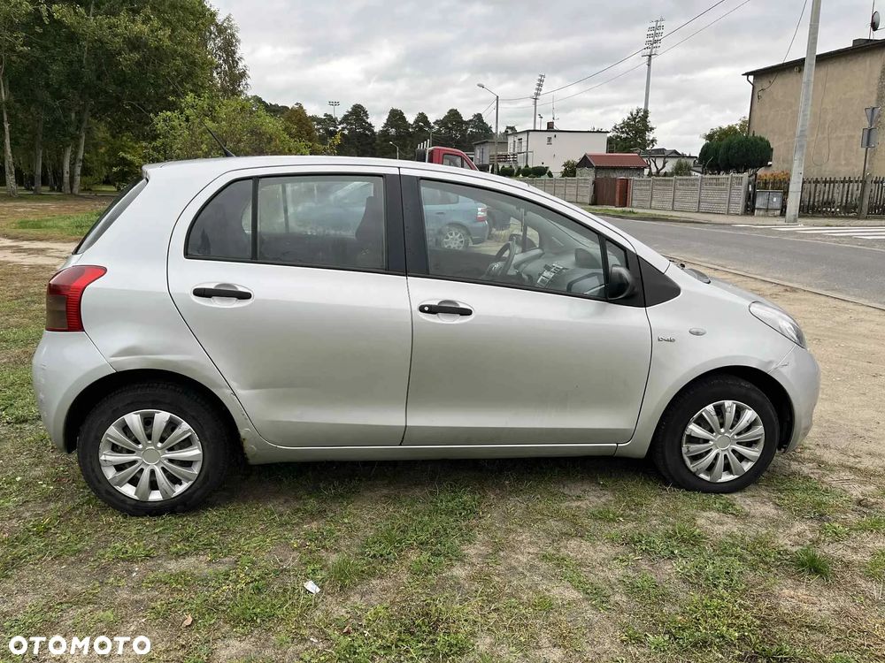 Toyota Yaris 1.4 D-4D Luna - 2