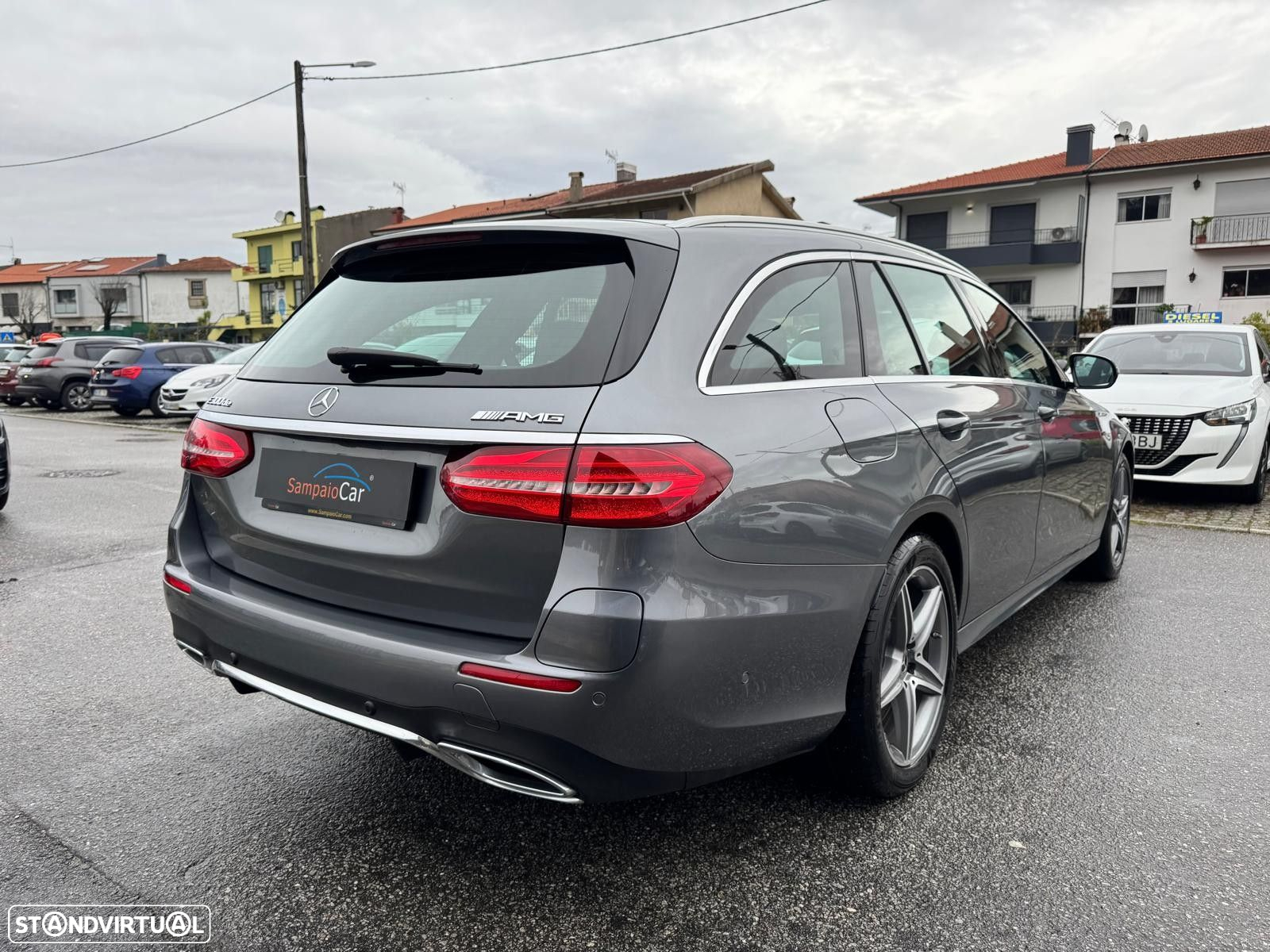 Mercedes-Benz E 300 de AMG Line - 4