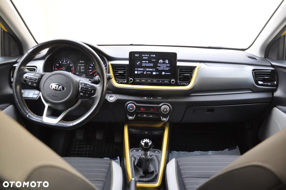 Kia Stonic 1.2 L Business Line - 12