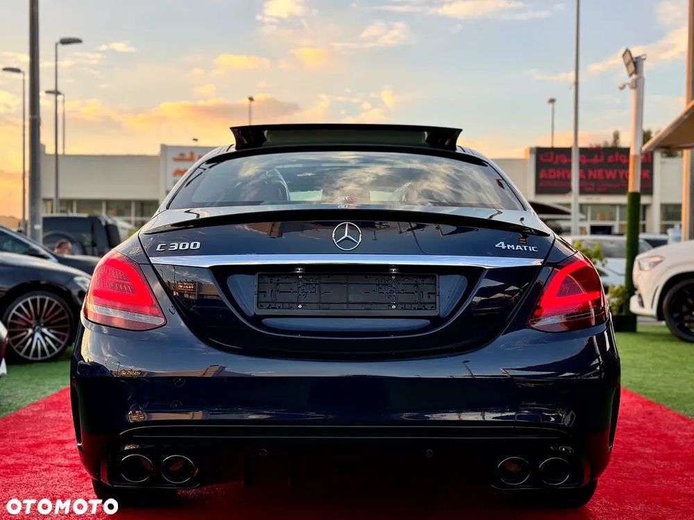 Mercedes-Benz Klasa C 300 4Matic 9G-TRONIC - 5