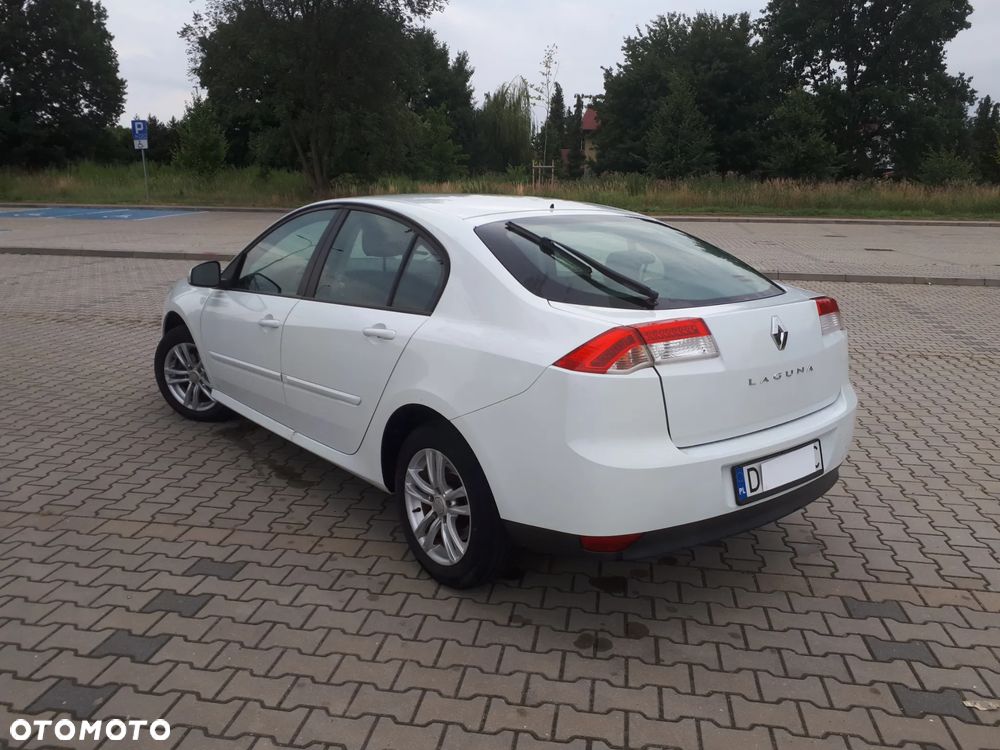 Renault Laguna 1.6 16V 110 Expression - 1