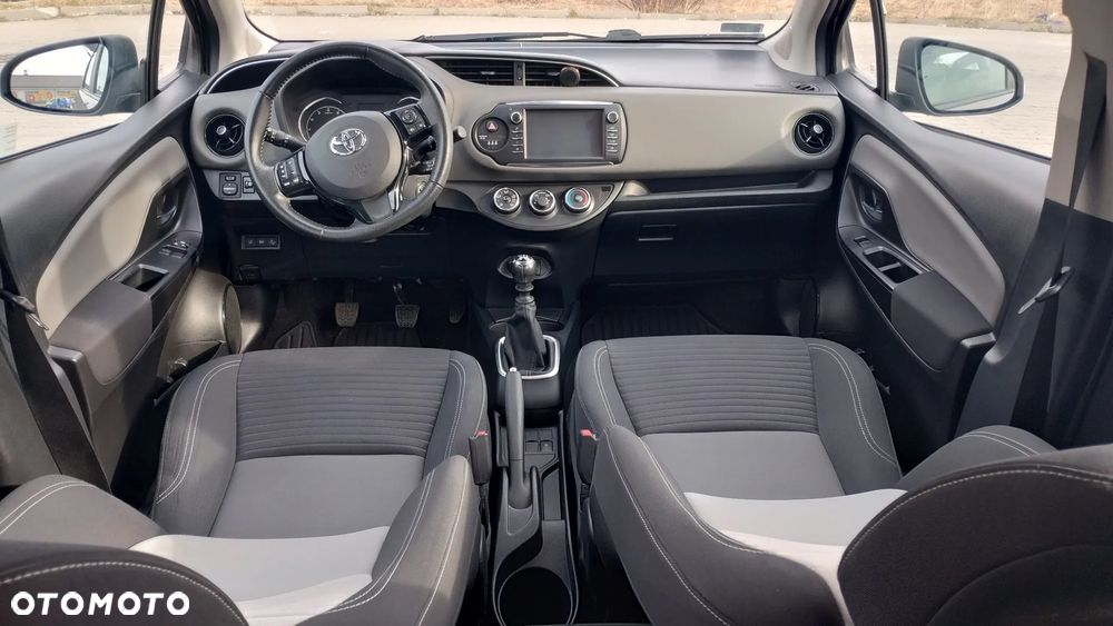 Toyota Yaris - 7