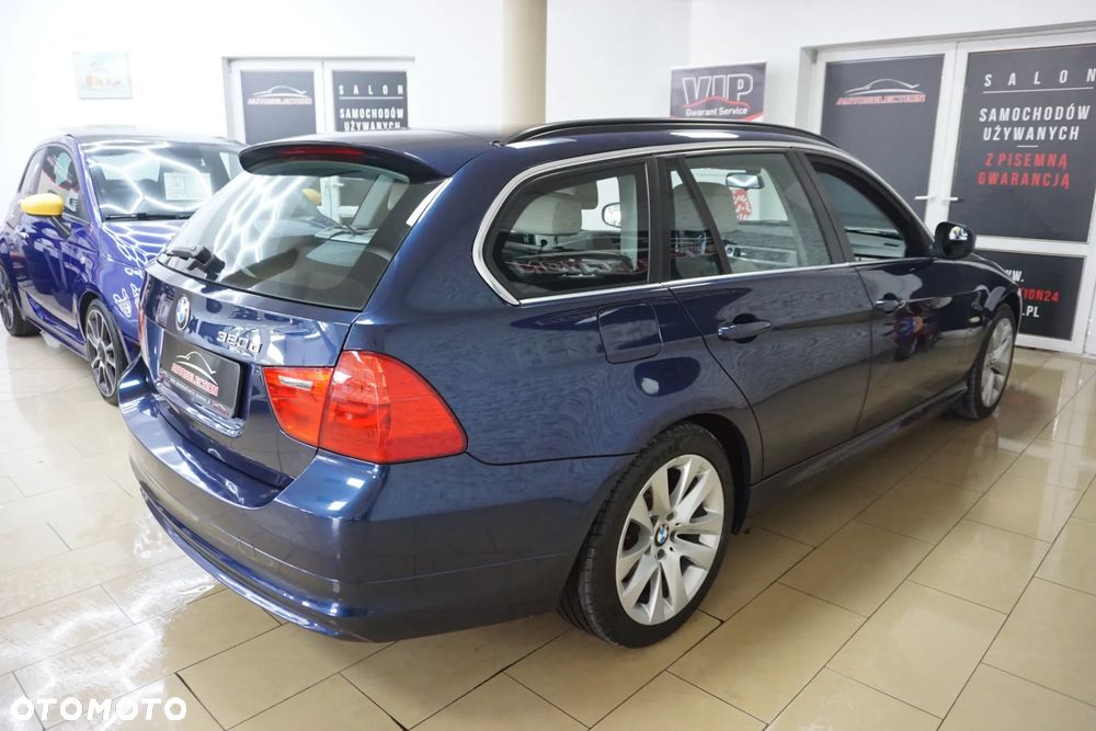 BMW Seria 3 320d xDrive - 9