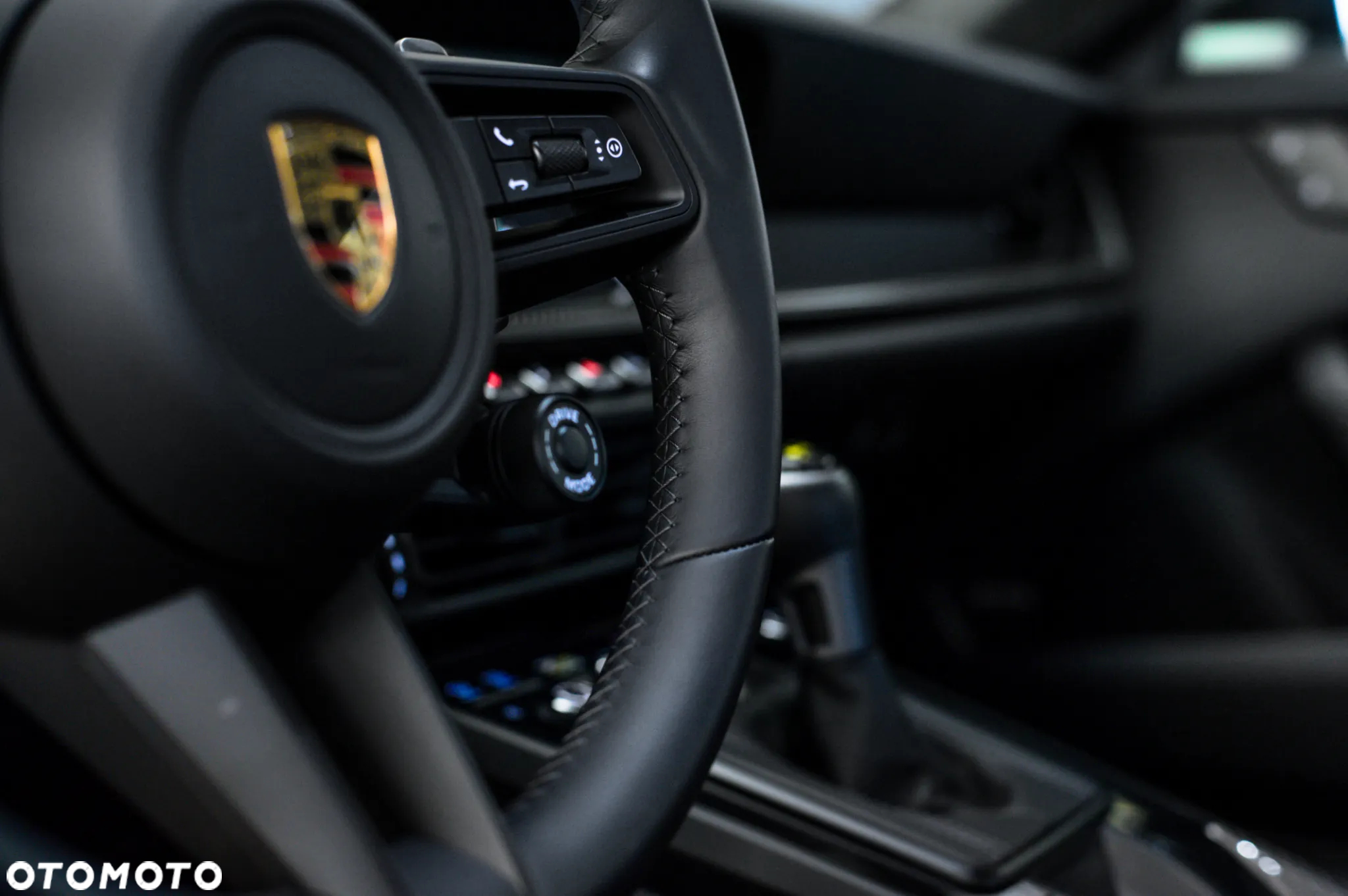 Porsche 911 GT3 Touring PDK - 17