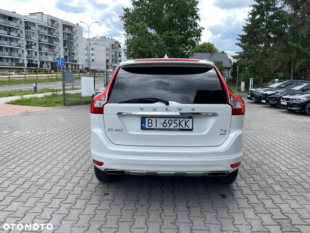 Volvo XC 60 T6 AWD Geartronic Summum - 13