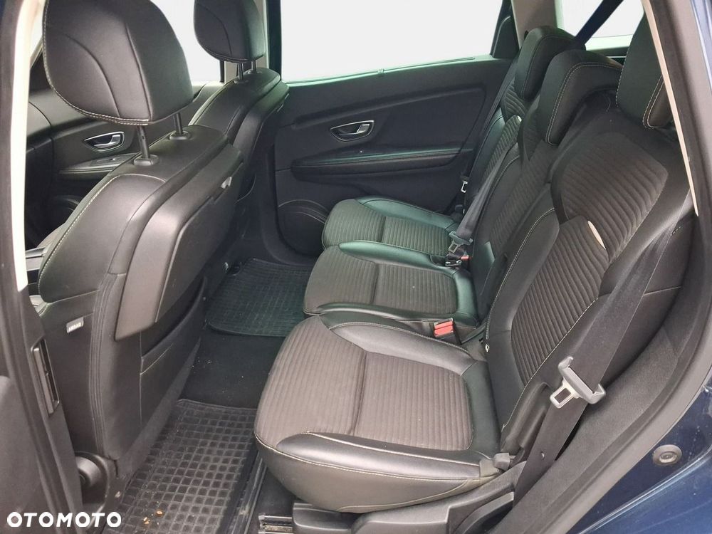 Renault Scenic - 11