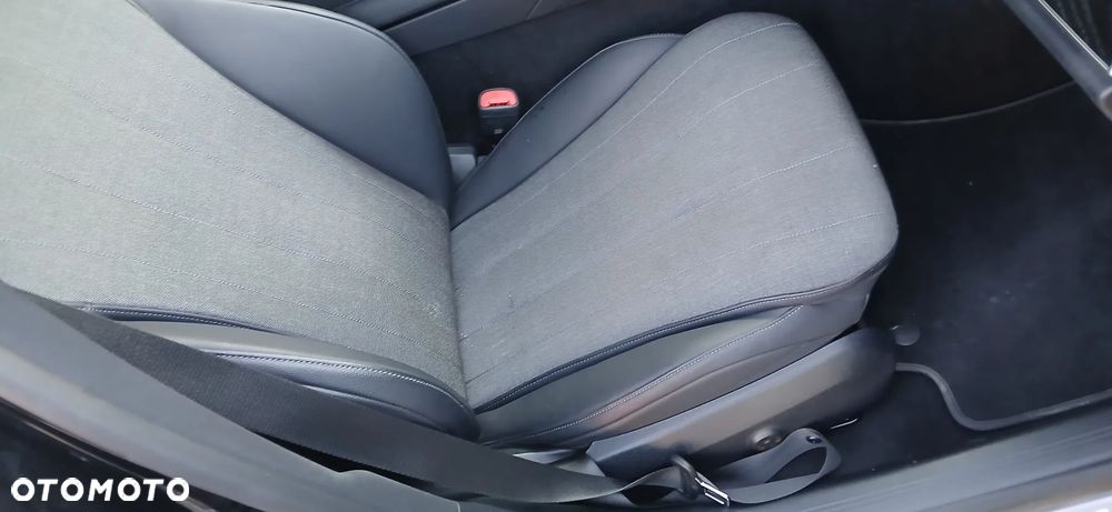 Mercedes-Benz Klasa E 300de 4Matic 9G-TRONIC Edition AVANTGARDE - 14