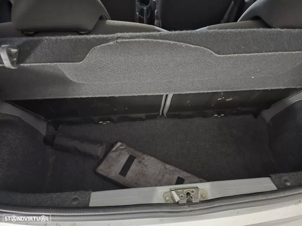Peugeot 107 1.0 Black&Silver E5 - 10