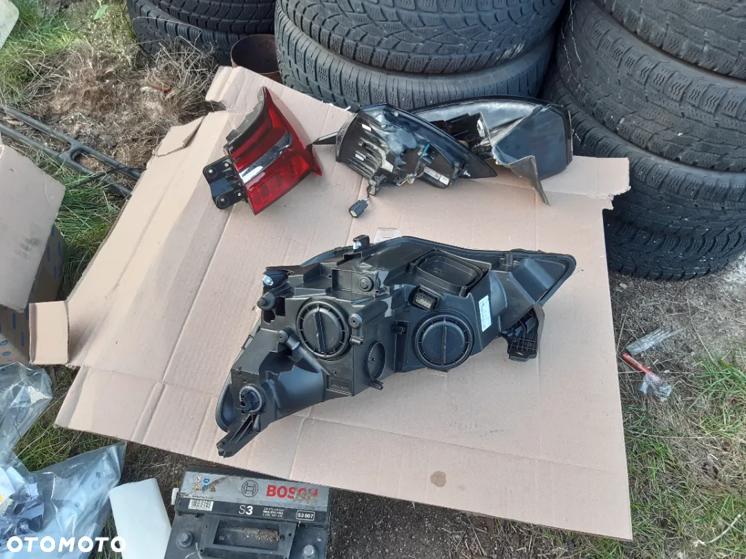 lampa przednia prawa Opel Astra J GTC Zwykła 39027952 Reflektor prawy przód Opel Astra IV J GTC - 7