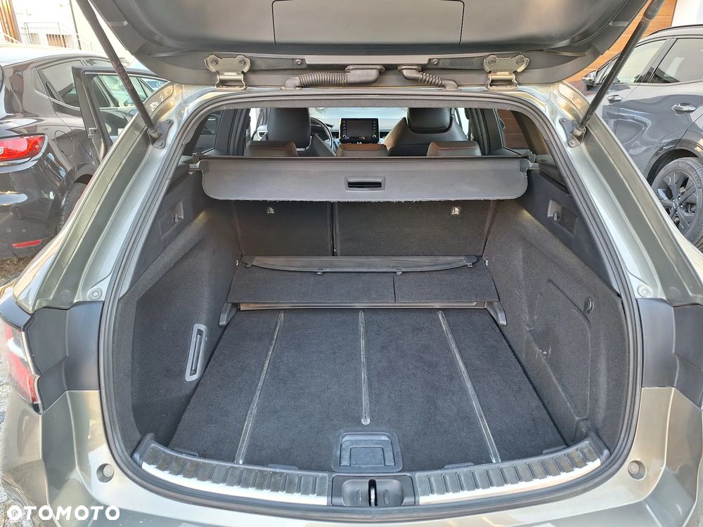 Toyota Corolla 2.0 Hybrid Executive - 7