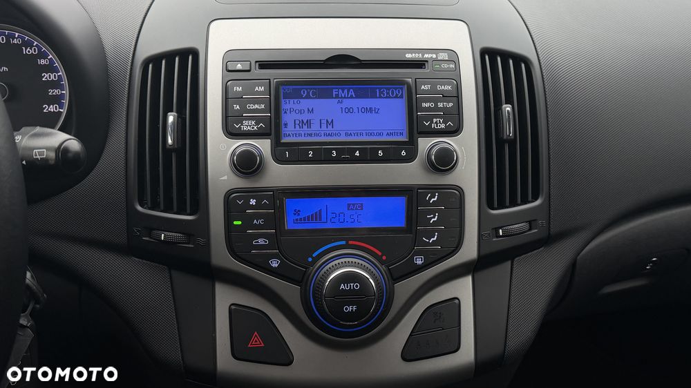 Hyundai i30 1.4 FIFA WM Edition - 35
