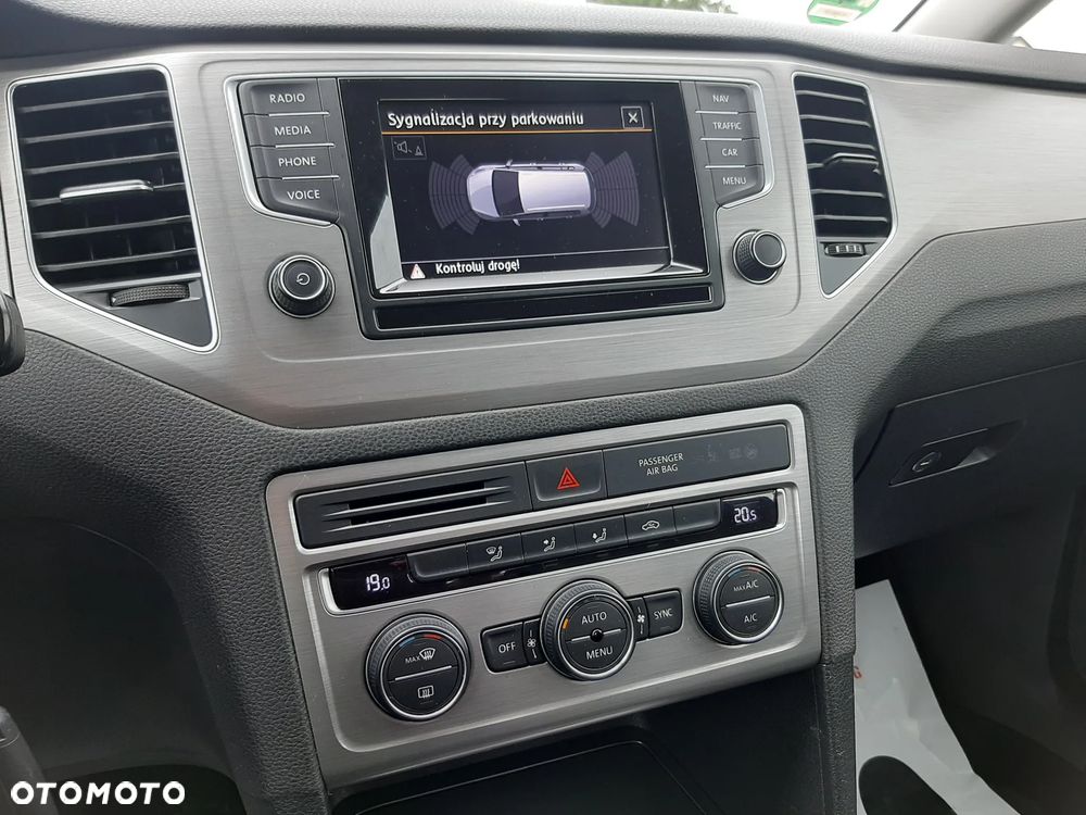 Volkswagen Golf Sportsvan 1.6 TDI BlueMotion Technology Comfortline - 20