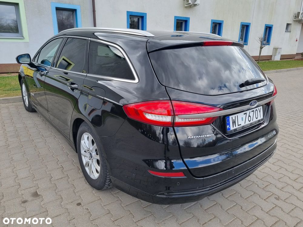 Ford Mondeo SW 2.0 Hybrid Titanium - 24