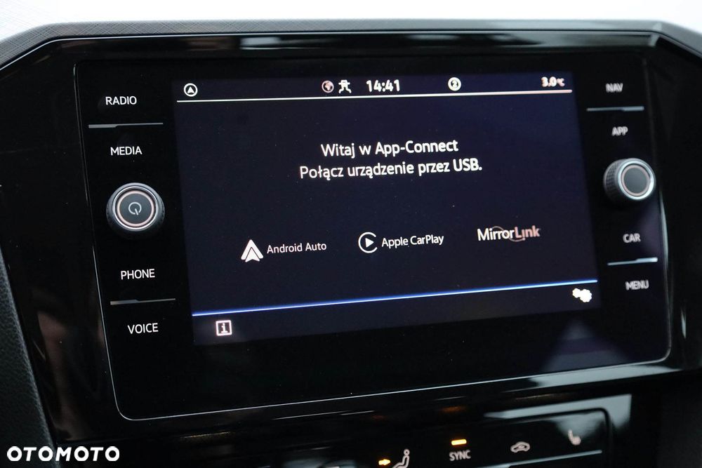 Volkswagen Passat - 17