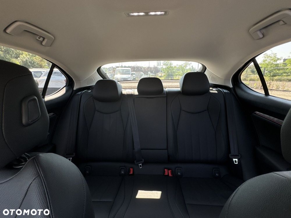 Skoda Superb 2.0 TDI SCR 4x4 L&K DSG - 21
