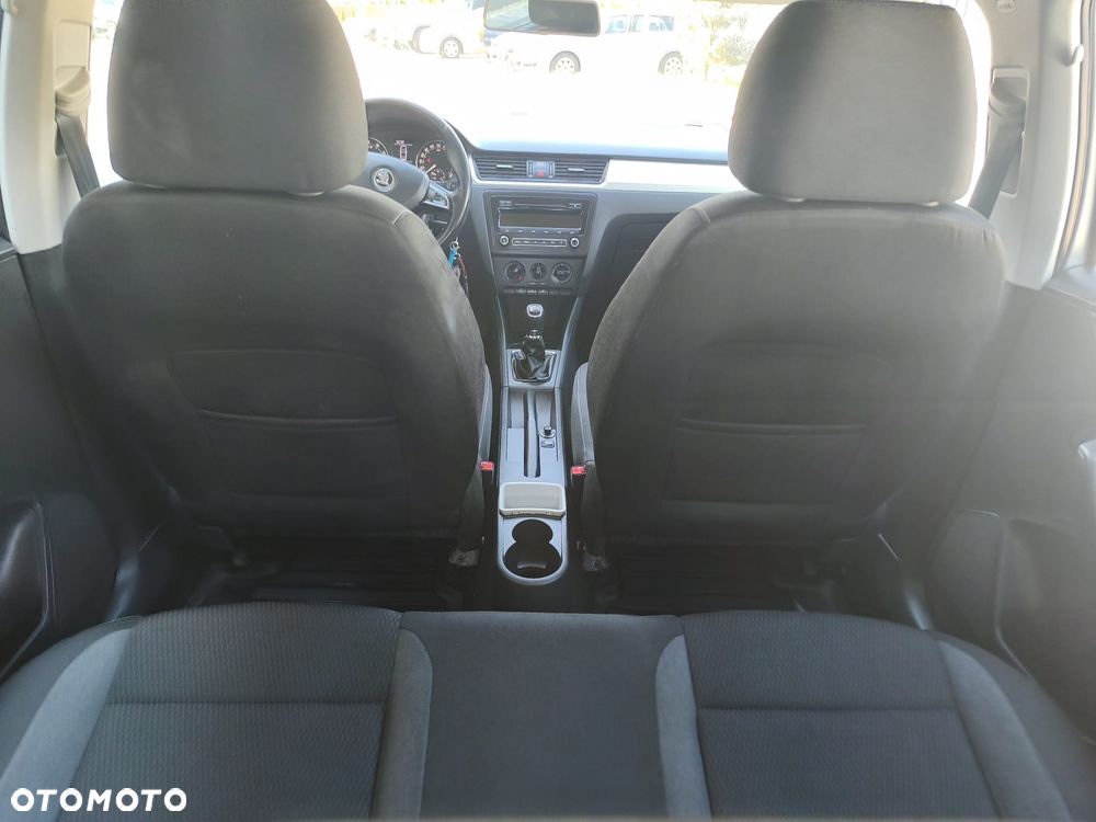 Skoda RAPID - 15