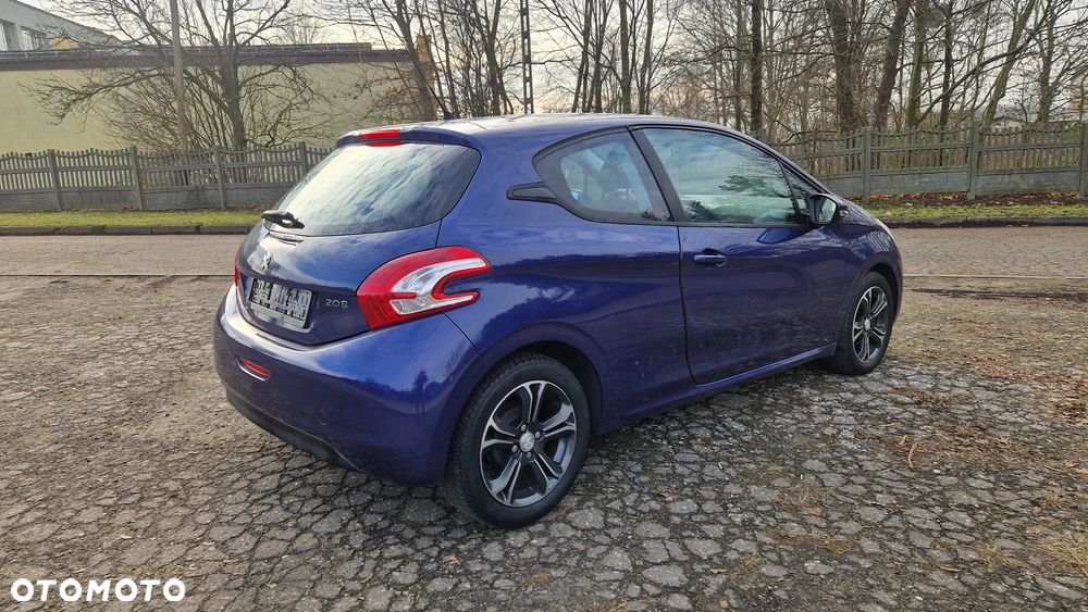 Peugeot 208 1.2 PureTech Active - 4
