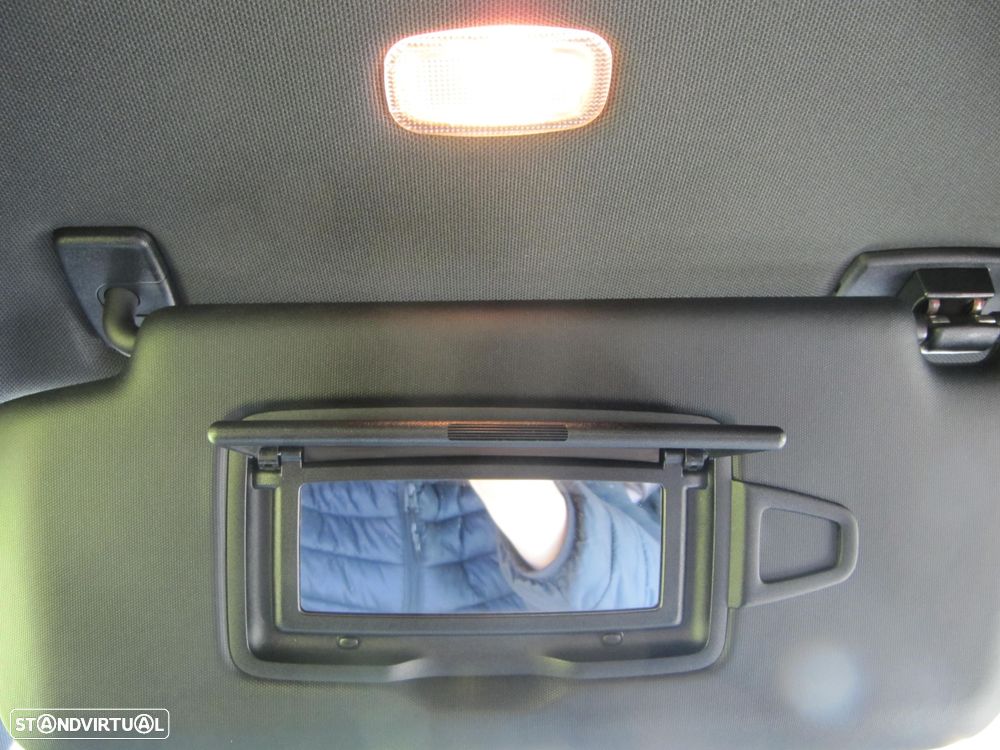 Mercedes-Benz B 180 d Urban - 24