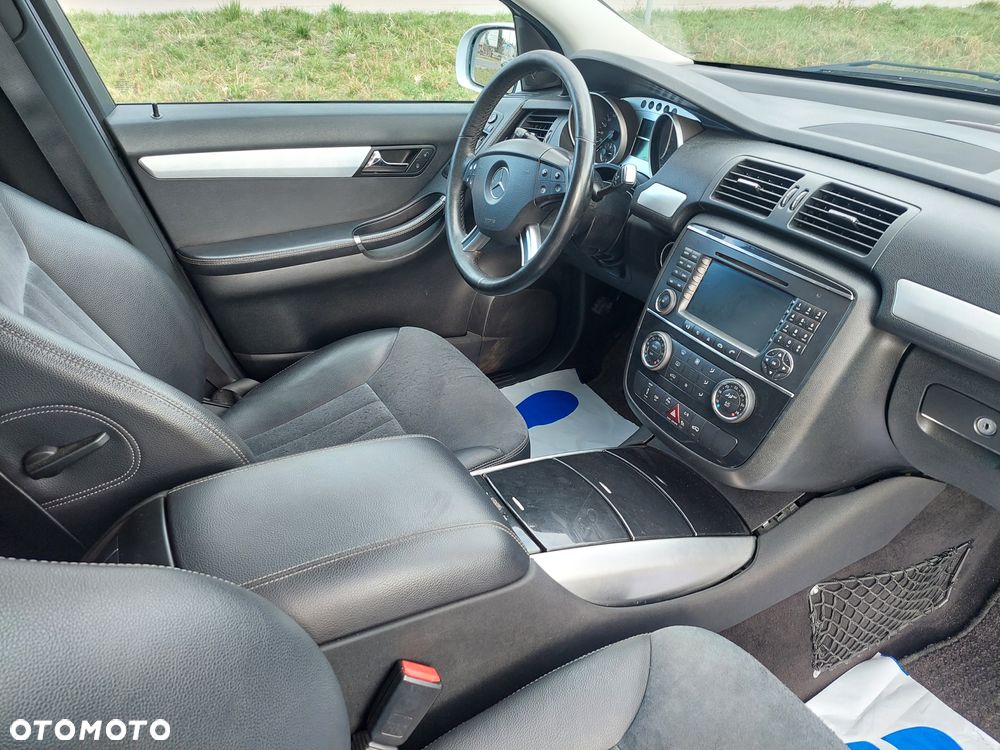Mercedes-Benz Klasa R 320 CDI 4-Matic - 14